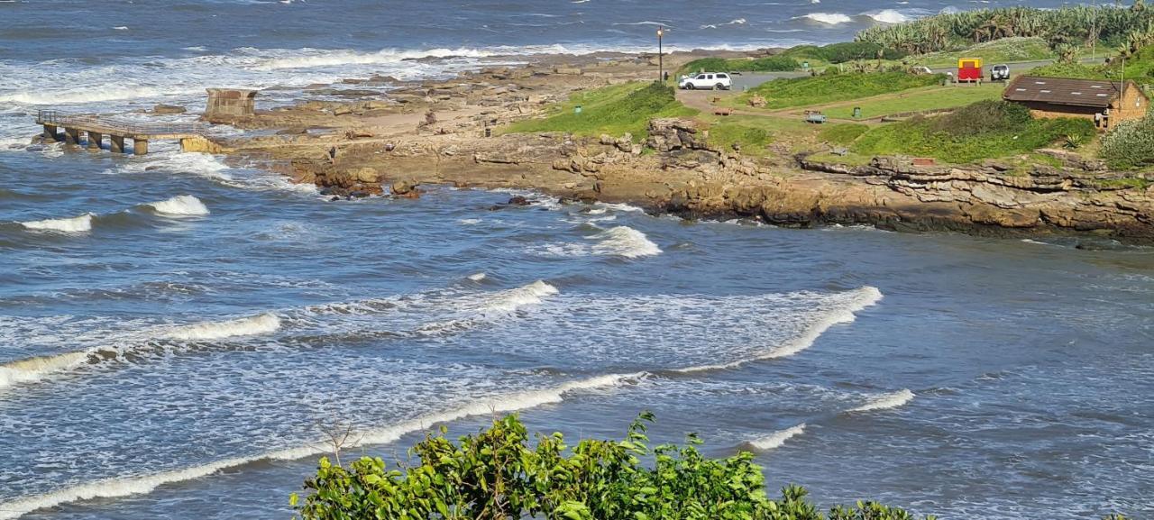 Aride 4 Awesome View Of Uvongo Main Swimming Beach From Communal Braai Area マーゲート エクステリア 写真