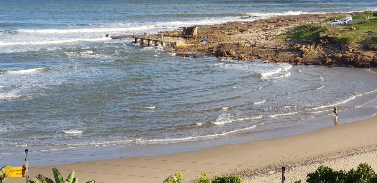 Aride 4 Awesome View Of Uvongo Main Swimming Beach From Communal Braai Area マーゲート エクステリア 写真